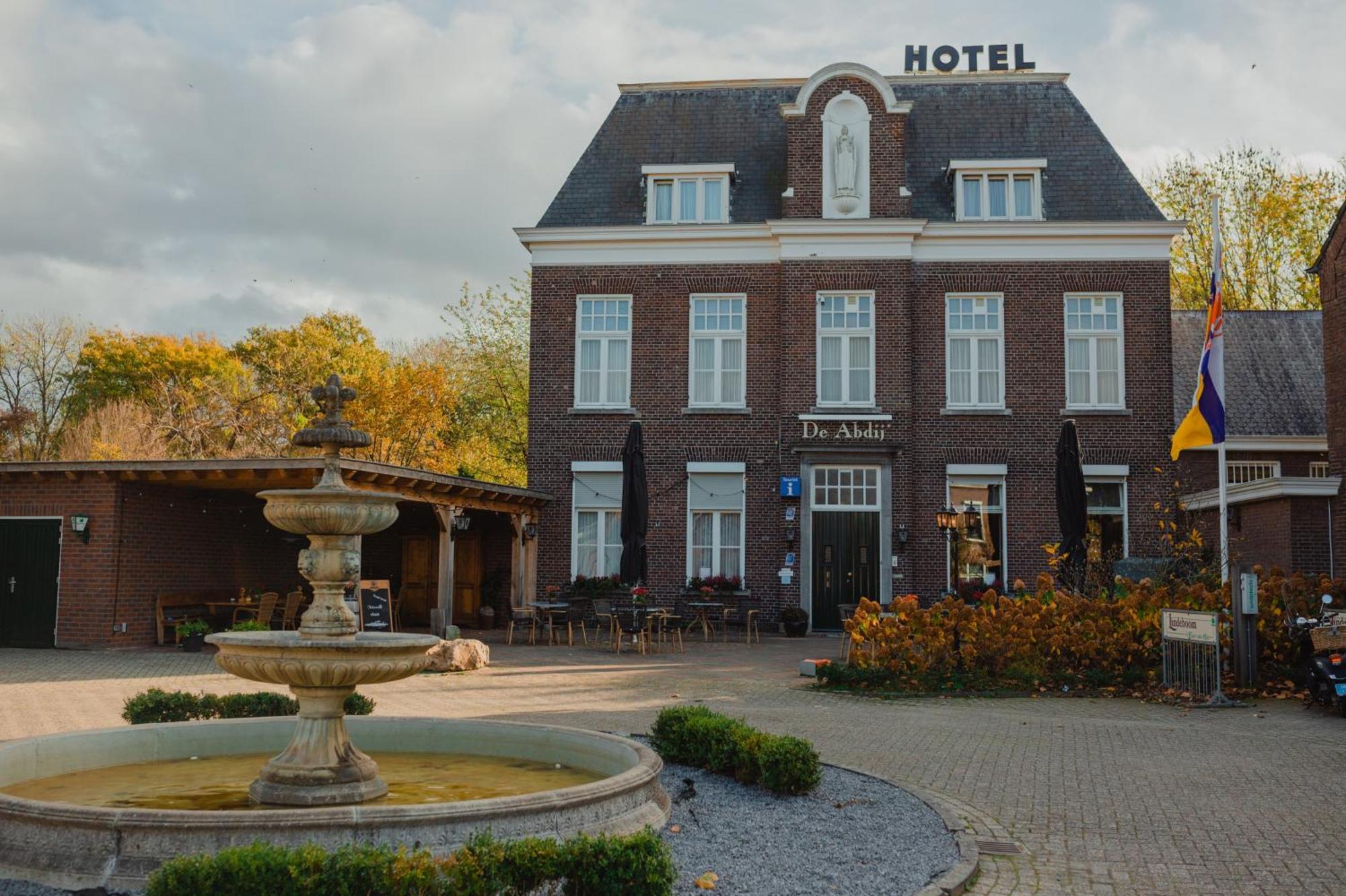 Hotel De Abdij Horn Exterior foto